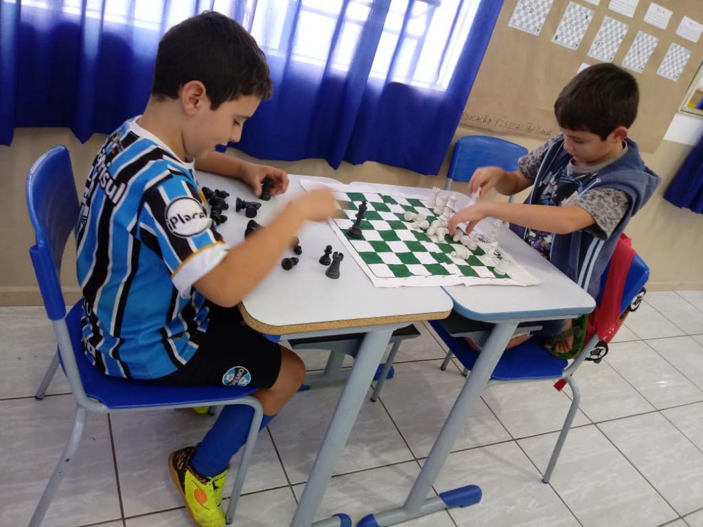 Projeto ViDançar abre inscrições de aulas de xadrez para novos